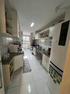 Apartamento de 135m² no Edifício Elza Regadas com 3 suítes