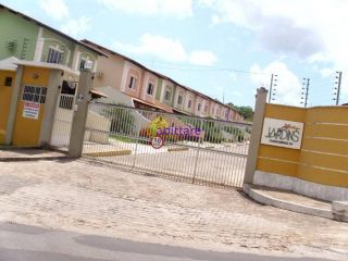 Casa duplex de condomínio com 03 quartos (1 suíte) na Cohama.