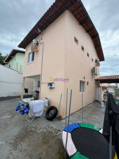 Casa duplex de condomínio com 03 quartos (1 suíte) na Cohama.