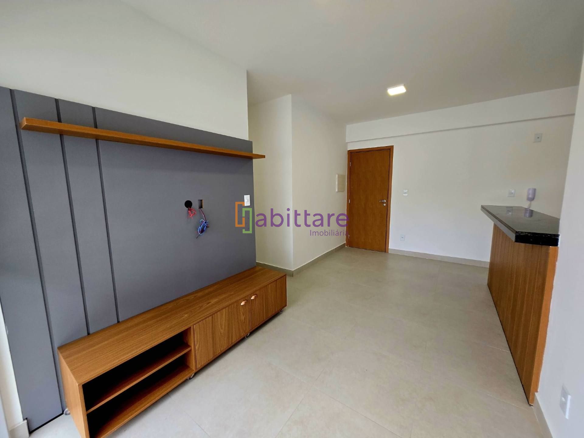 Alugo apartamento de 72m² no Reserva dos Buritis com 3 quartos (1 suíte) - Calhau