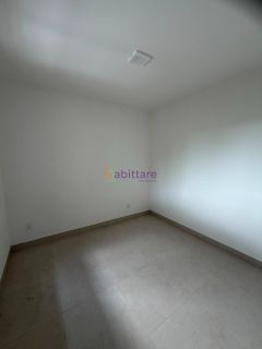Alugo apartamento no Reserva dos Buritis com 3 quartos (1 suíte) - Calhau