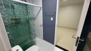 Casa duplex de 263m² no Condomínio Damha com 5 suítes (1 master) + DCE
