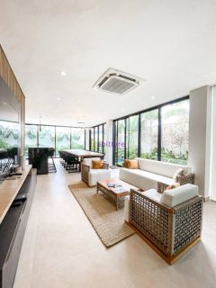 Condomíno Damha - Casa com fino acabamento com 04 suítes + Escritório.