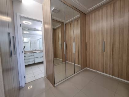 OPORTUNIDADE! Apartamento de 239m² com 4 suítes no Condomínio Farol da Ilha - Ponta D'areia