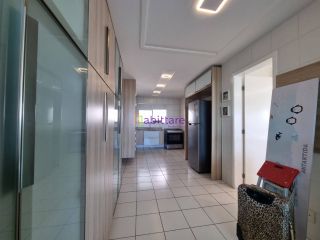 OPORTUNIDADE! Apartamento de 239m² com 04 suítes no Condomínio Farol da Ilha - Ponta D'areia