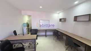 Sala comercial de m² no Business Center - Renascença