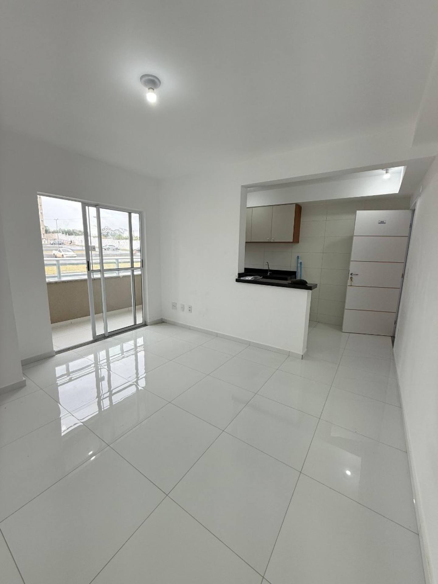 Apartamento de 67m² com 3 quartos (1 suíte) no Prime Calhau I