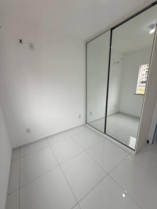Apartamento de 67m² com 3 quartos (1 suíte) no Prime Calhau I
