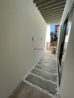 Casa de condomínio de 168m² com 04 suítes + Jacuzzi no Olho D'água.
