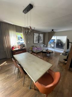 Casa de condomínio de 168m² com 04 suítes + Jacuzzi no Olho D'água.