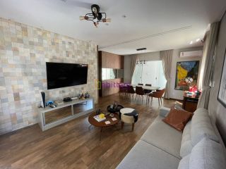 Casa de condomínio de 168m² com 04 suítes + Jacuzzi no Olho D'água.