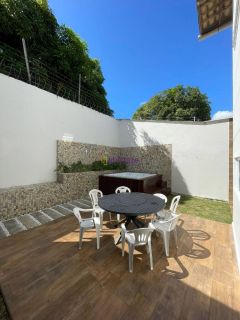 Casa de condomínio de 168m² com 04 suítes + Jacuzzi no Olho D'água.