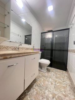Apartamento no Punta del Leste, no Calhau. 114m² com 03 quartos (1 suíte)