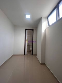 Apartamento no Punta del Leste, no Calhau. 114m² com 03 quartos (1 suíte)