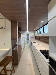 Alugo apto no Punta del Leste, no Calhau. 114m² com 03 quartos (1 suíte)