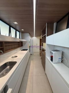 Alugo apto no Punta del Leste, no Calhau. 114m² com 03 quartos (1 suíte)