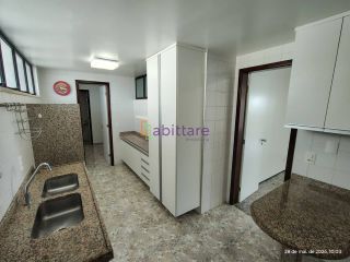 Alugo apartamento no Punta del Leste, no Calhau. com 03 quartos (1 suíte)
