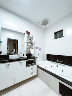 Casa residencial com 5 suítes + área de lazer privativo na Cohama.