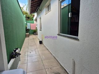 Casa de condomínio no Village Paradiso com 03 quartos (1 suíte) - Jardim Eldorado.