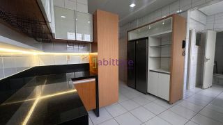 Alugo apartamento mobiliado no Edifício Ponta D'areia - 3 quartos, 2 suítes -