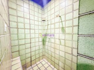 Casa de residencial fechado com 3 suítes (1 master) + DCE no Calhau - próx. à Av. Litôranea
