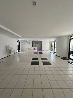 Apartamento no Edifício Mirela - 90m² com 2 suítes (1 com closet) no Jardim Renascença