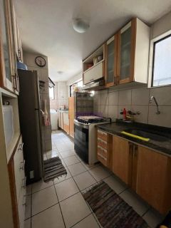 Apartamento de 98m² com 3 quartos (1 suíte) no Edifício Mirela