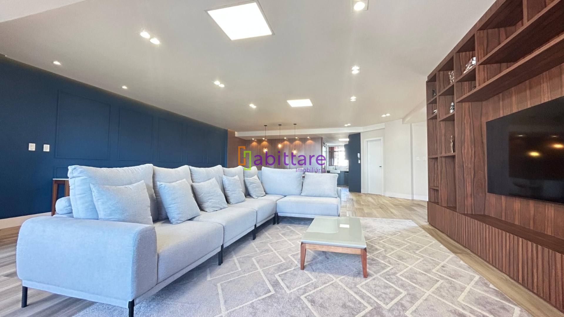 Apartamento no Edifício Matisse - 232m² com 03 suítes com varanda no Renascença