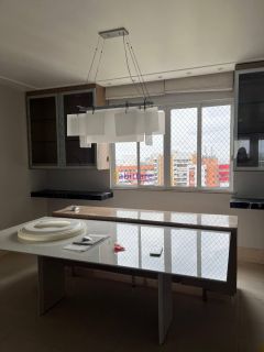 Apartamento de 190m² com 3 suítes no Acapulco Residence - Calhau