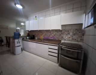 Casa no Residencial dos Ariris com 3 suítes na Rua do Aririzal