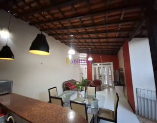 Casa no Residencial dos Ariris com 3 suítes na Rua do Aririzal