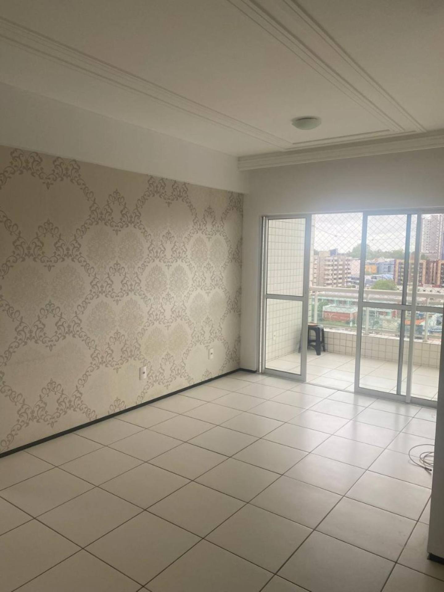 Alugo apto no Maria Amália - Renascença 2-   com 3 quartos (1 suíte) próx ao Ceuma