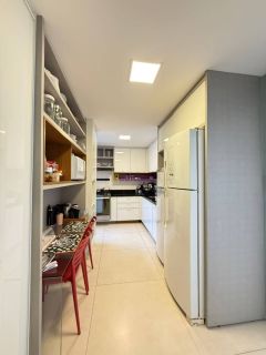 Apartamento de 198m² com 4 suítes no Residence Garden - Calhau