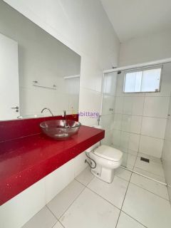 Casa de condomínio com 3 quartos (1 suíte) na Rua do Aririzal