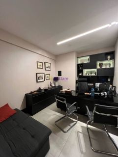 Sala comercial de 100m² no Centro Empresarial Vinicius de Moraes - Calhau