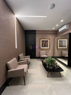 Sala comercial de 100m² no Centro Empresarial Vinicius de Moraes - Calhau