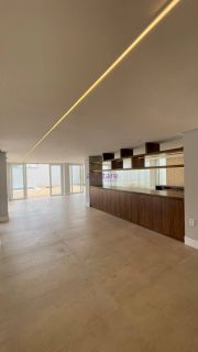 Casa residencial de 866,05m² com 07 suítes no Quintas do Calhau