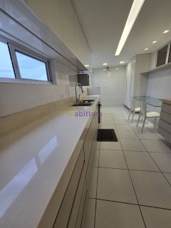Apartamento de 125m² com 3 suítes + escritório na Ponta do Farol.
