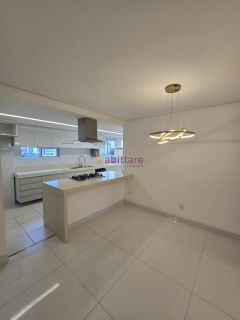Apartamento de 125m² com 3 suítes + escritório na Ponta do Farol.