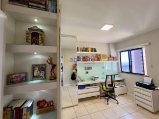Apartamento no Ed. Dom Carlos no Renascença - com 127m² sendo 3 quartos (2 suítes)