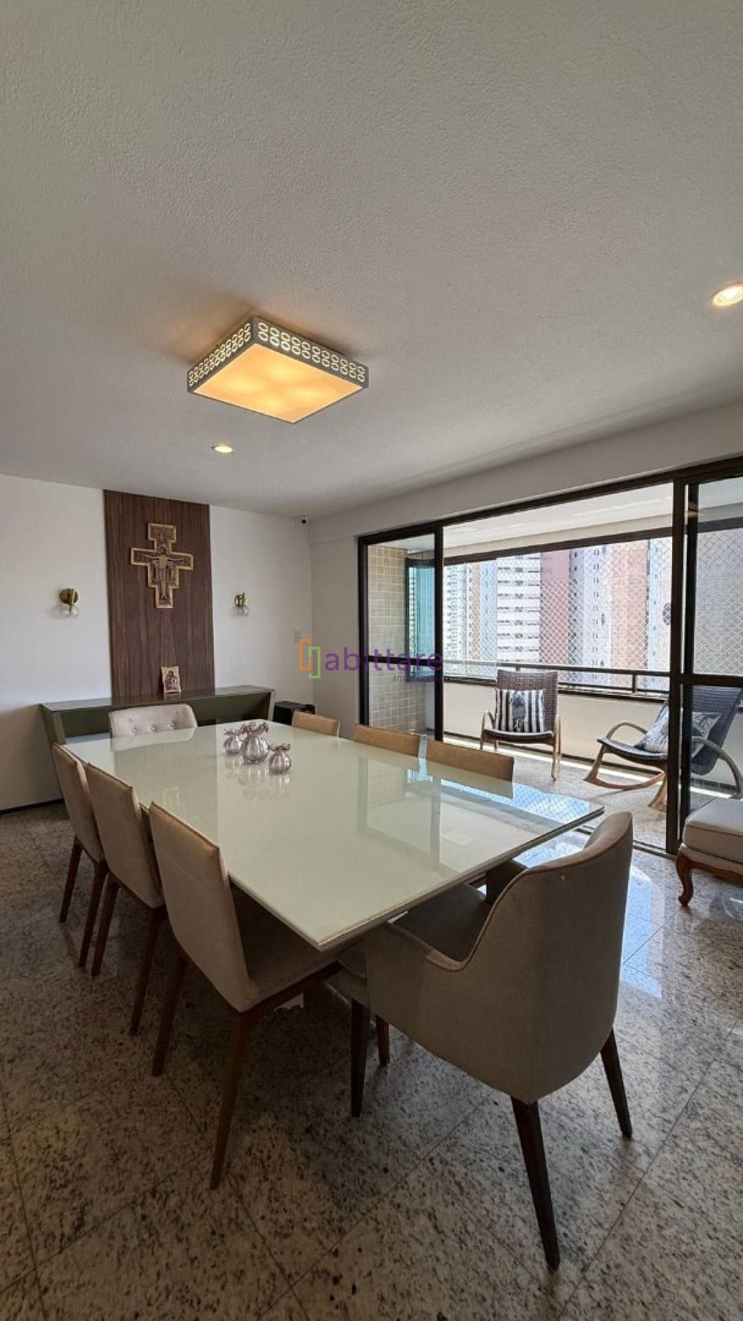 Apartamento no Imperial Residence próximo a Escola Crescmento do Renascença - 04 Suítes!