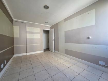 Apartamento próximo a Escola Crescmento do Renascença - 04 Suítes!