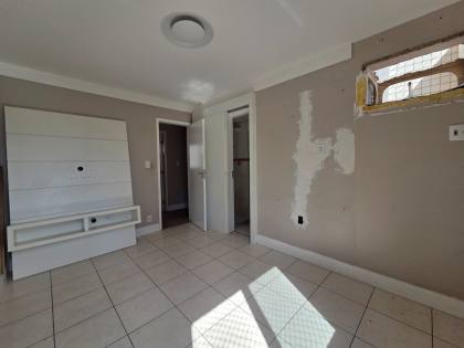 Apartamento próximo a Escola Crescmento do Renascença - 04 Suítes!