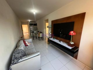 Apartamento de 86m² com 2 quartos (1 suíte) no Condomínio Sevilla