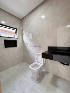 Casa de 300m² com 04 suítes no Condomínio Damha - Araçagy