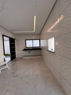 Casa de 300m² com 04 suítes no Condomínio Damha - Araçagy