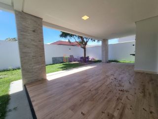 Oportunidade! Casa de 181m² com 2 suítes no Condomínio Damha Araçagy