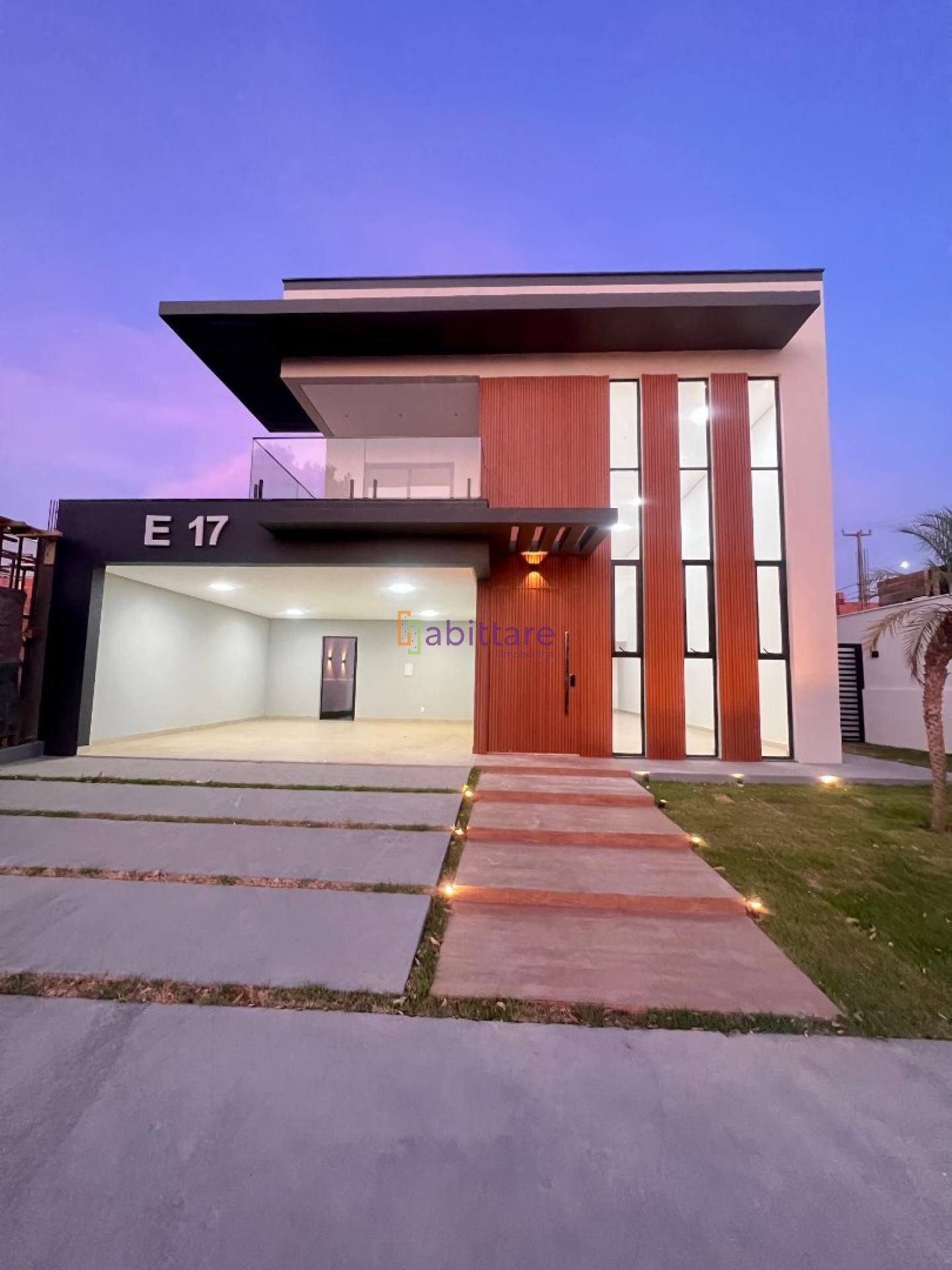 Casa duplex de 300m² com 4 suítes com varanda e closet no Damha Araçagy