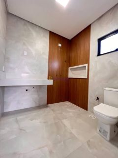 Casa duplex de 300m² com 4 suítes com varanda e closet no Damha Araçagy