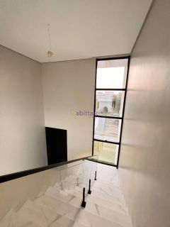 Casa duplex de 300m² com 4 suítes com varanda e closet no Damha Araçagy